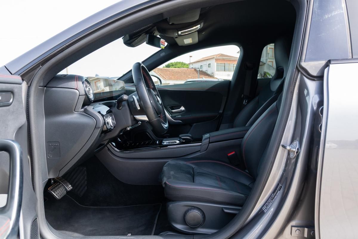 mercedes-benz-cla-2019-diesel-1950cc