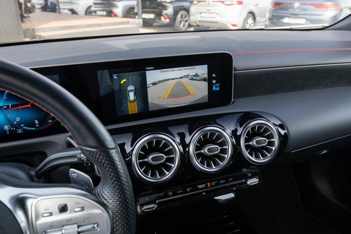 mercedes-benz-cla-2019-diesel-1950cc