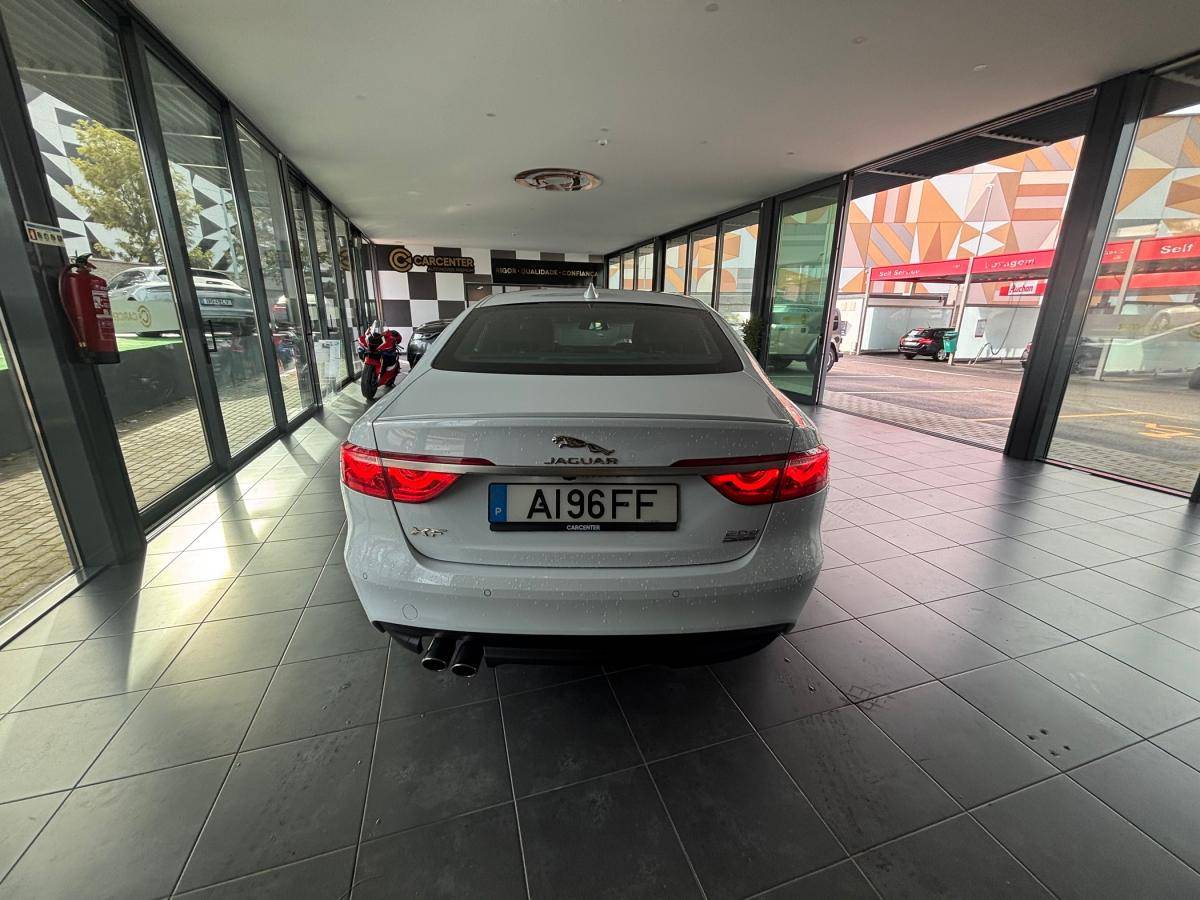 jaguar-xf-2018-diesel-1999cc