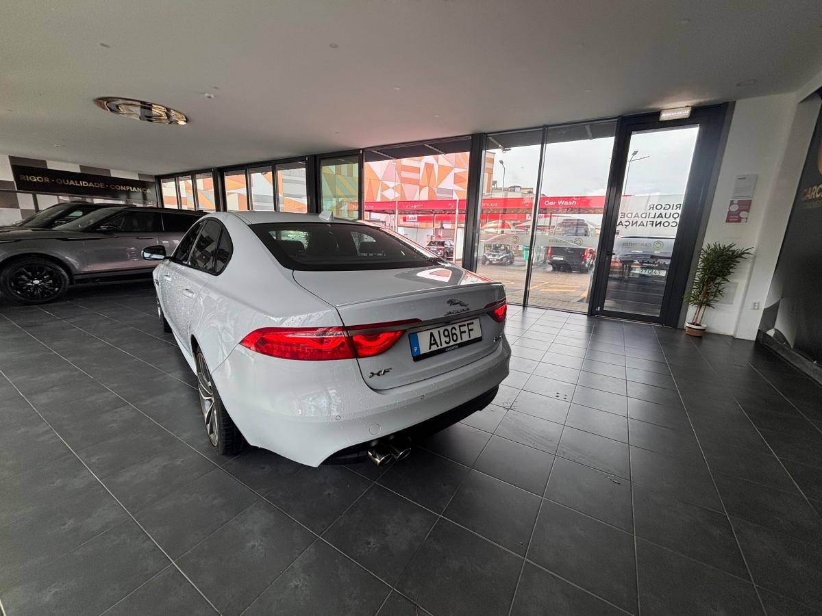 jaguar-xf-2018-diesel-1999cc