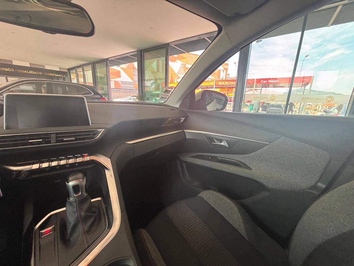 peugeot-3008-2019-diesel-1499cc