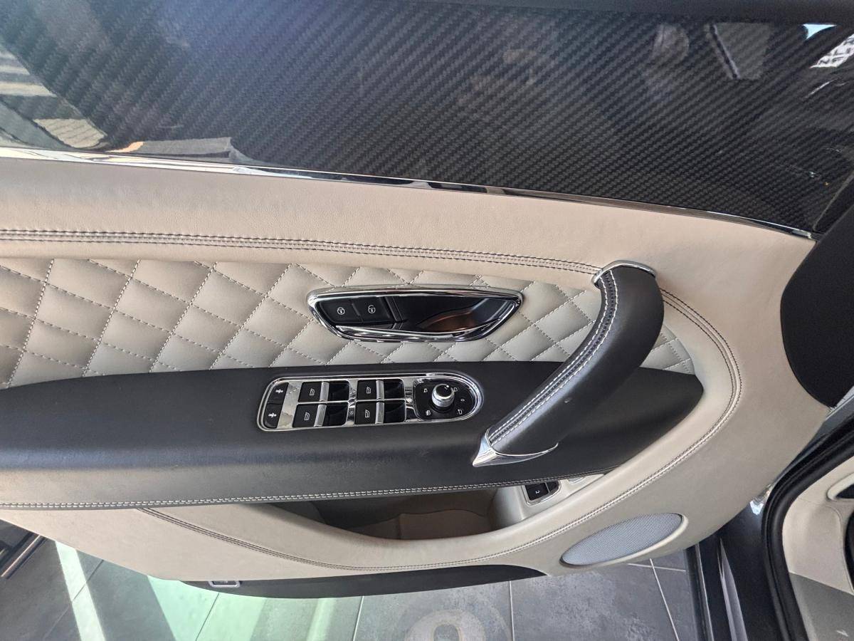 bentley-bentayga-2019-hibrido-a-gasolina-2995cc