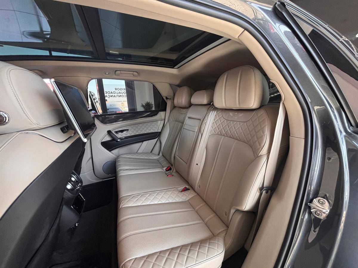 bentley-bentayga-2019-hibrido-a-gasolina-2995cc
