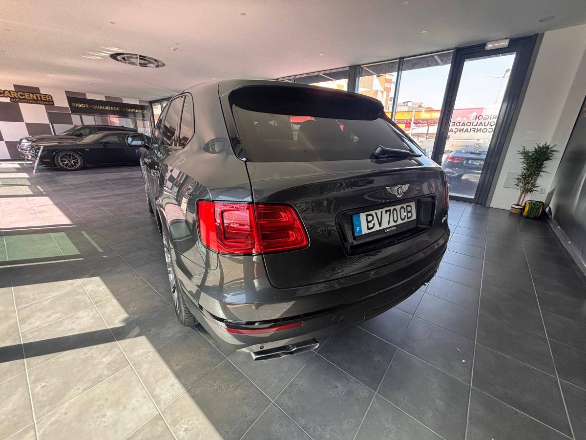 bentley-bentayga-2019-hibrido-a-gasolina-2995cc