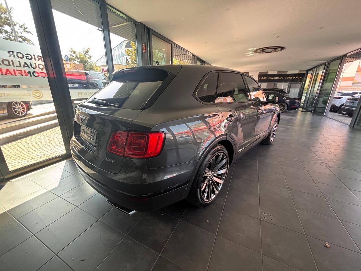 bentley-bentayga-2019-hibrido-a-gasolina-2995cc