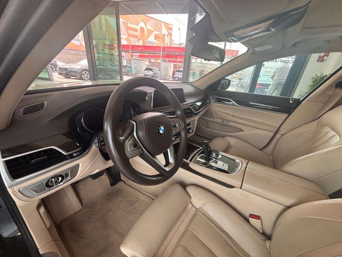 bmw-serie-7-2017-diesel-2993cc