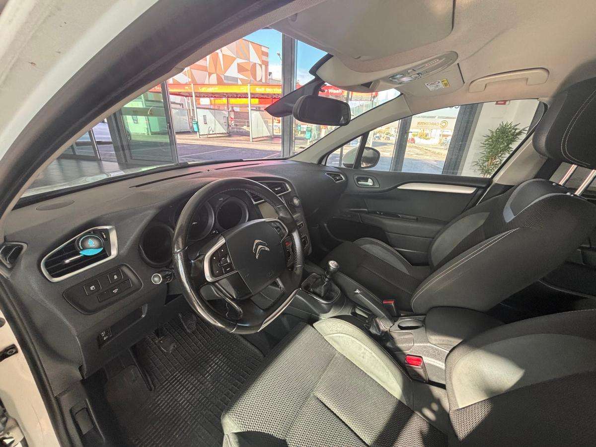 citroen-c4-2015-diesel-1560cc