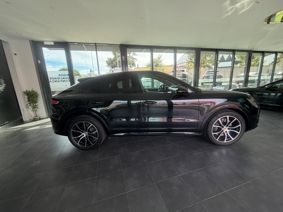 porsche-cayenne-2024-hibrido-a-gasolina-2995cc