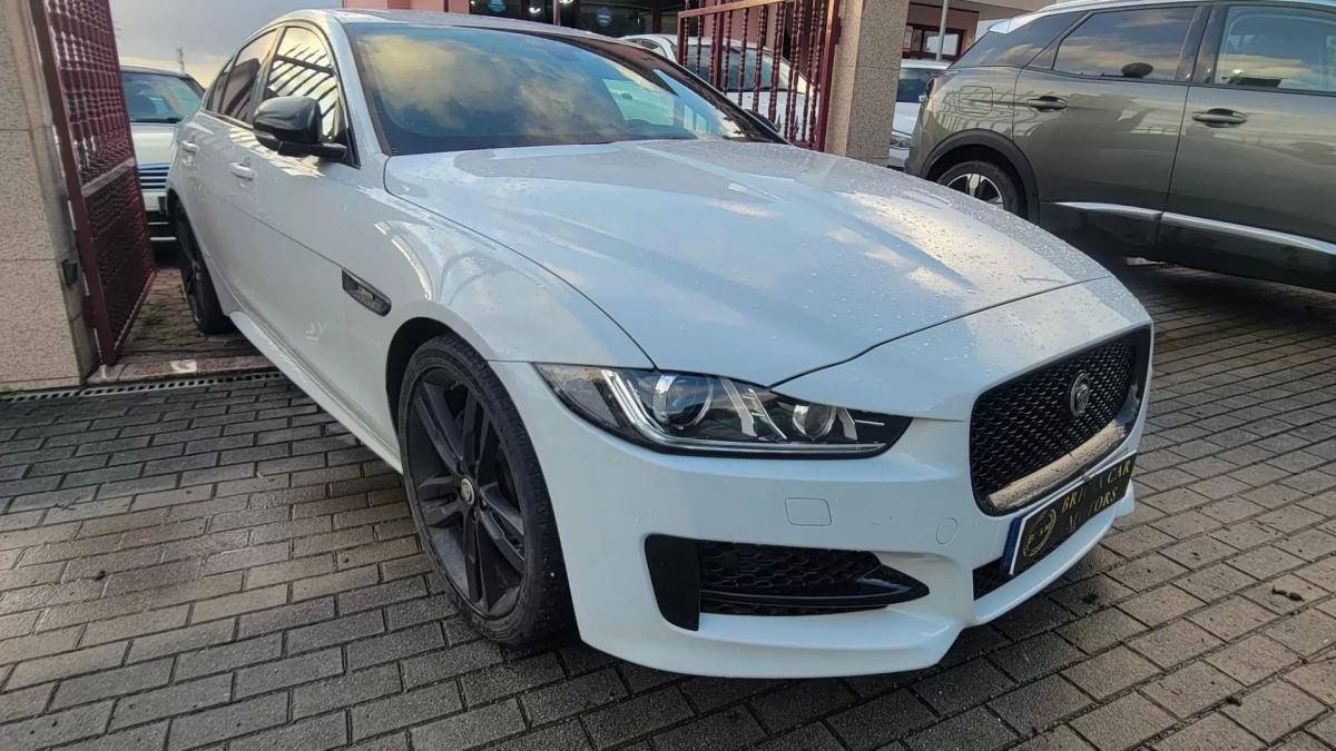 jaguar-xe-2016-diesel-1999cc