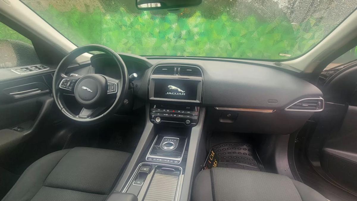 jaguar-f-pace-2018-diesel-2996cc