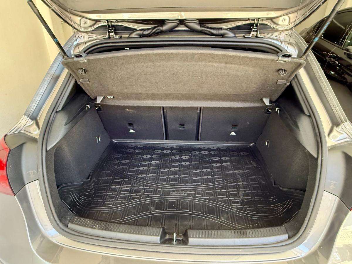 mercedes-benz-classe-a-2023-gasolina-1332cc