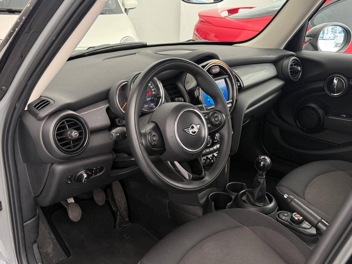 mini-cooper-2018-diesel-1496cc