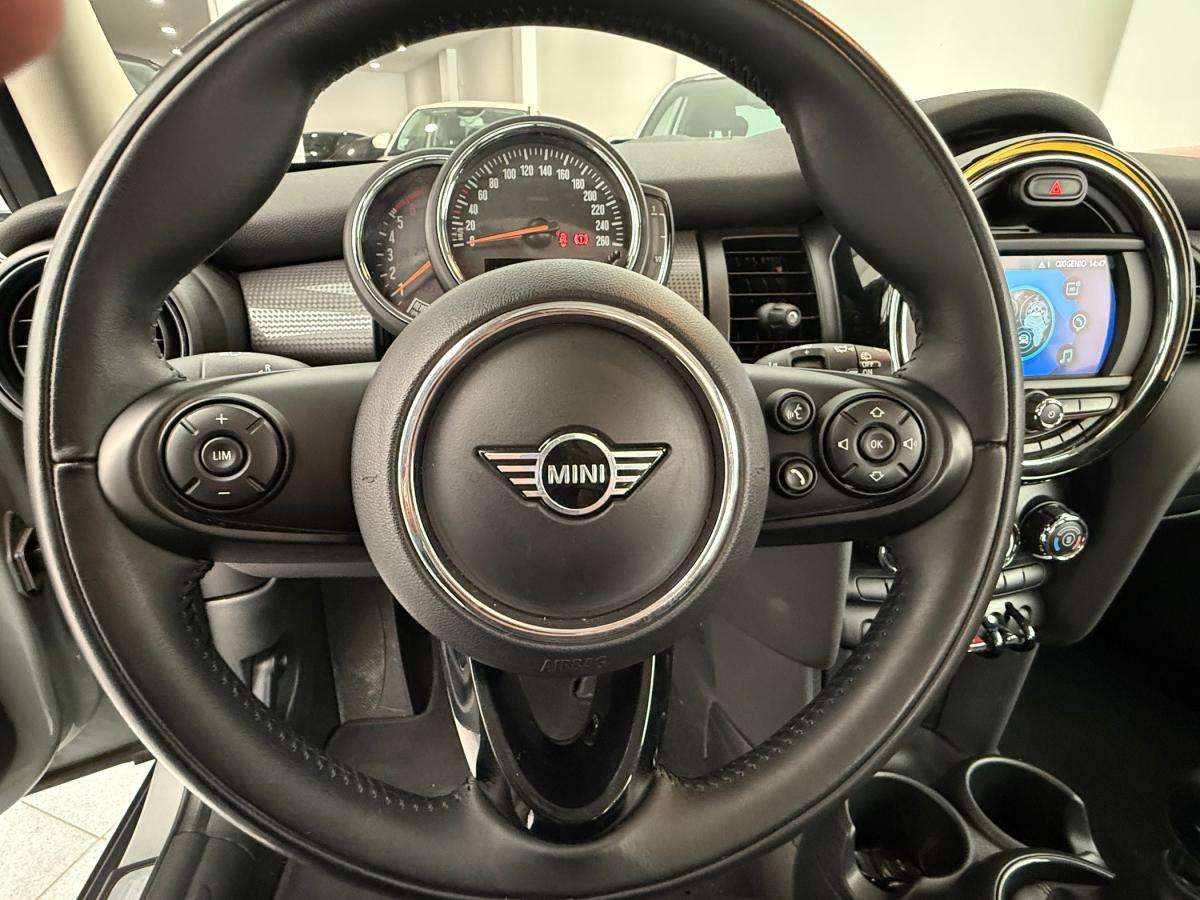 mini-cooper-2018-diesel-1496cc