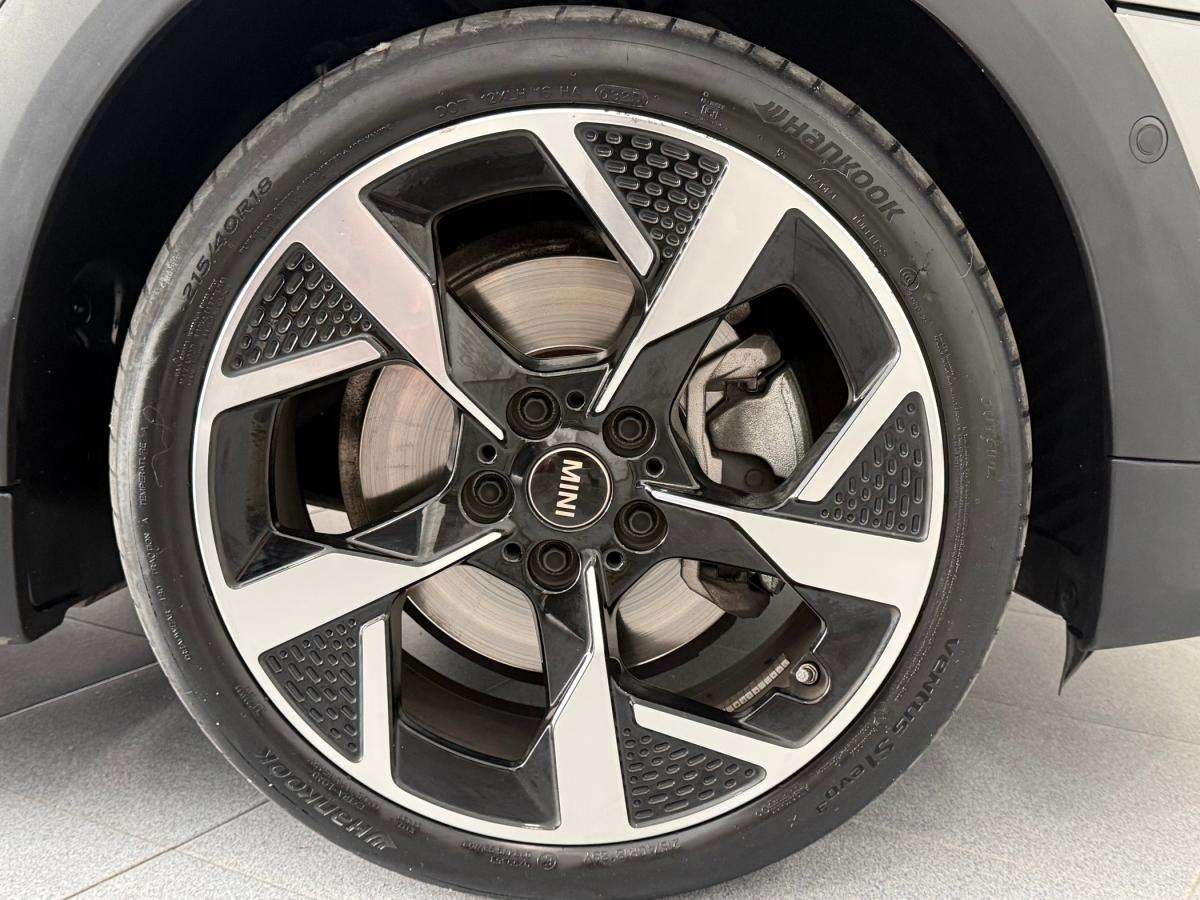 mini-cabrio-2025-gasolina-1998cc