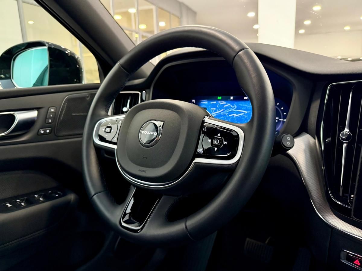 volvo-xc60-2025-hibrido-a-gasolina-1969cc