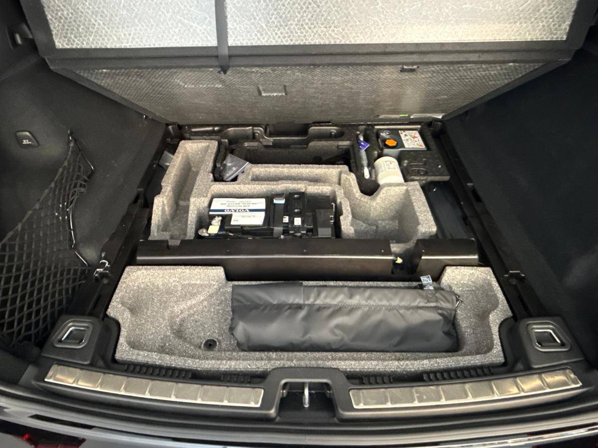 volvo-xc60-2025-hibrido-a-gasolina-1969cc