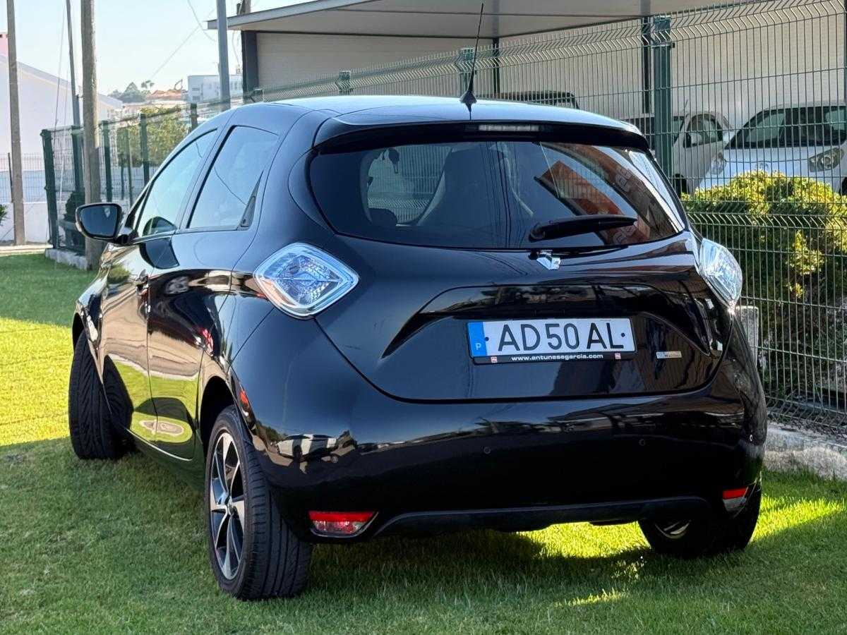 renault-zoe-2017-eletrico-0cc