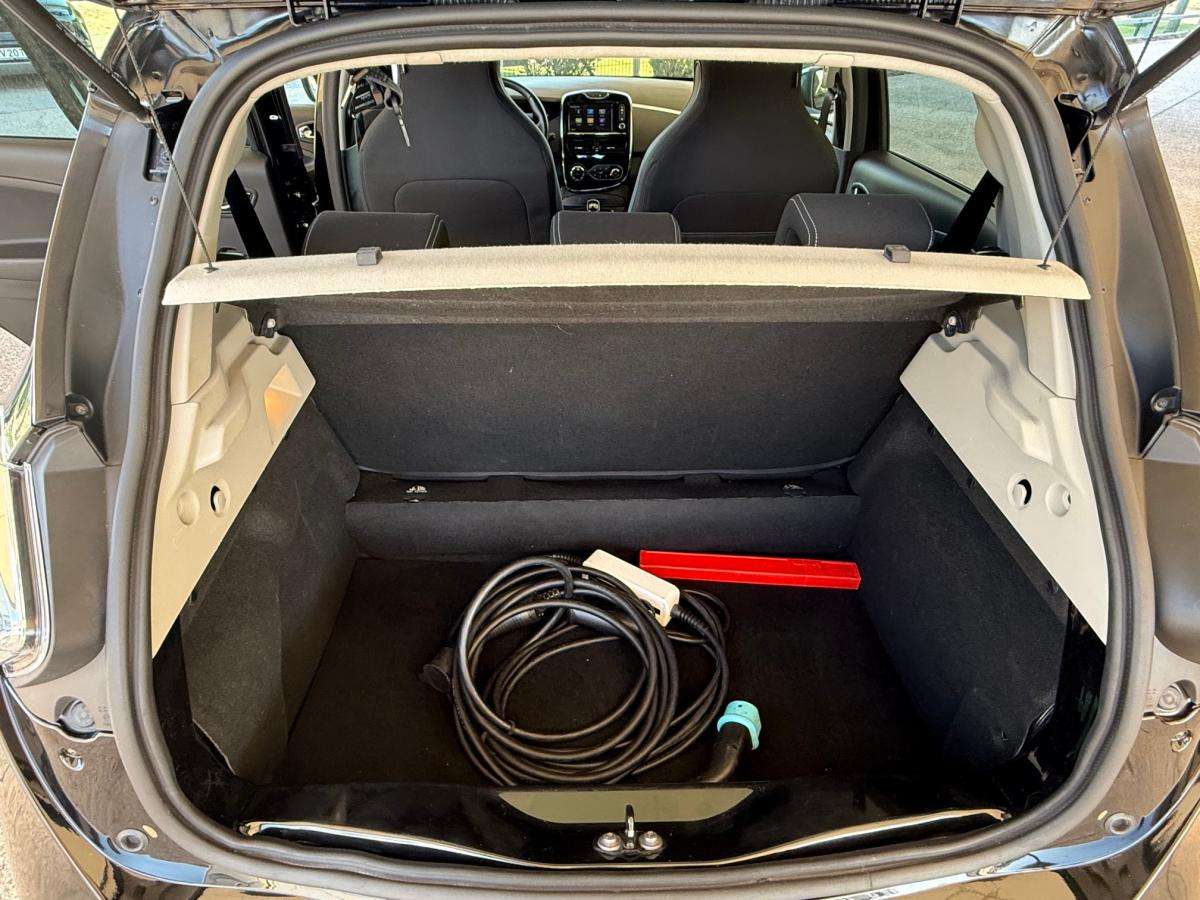renault-zoe-2017-eletrico-0cc