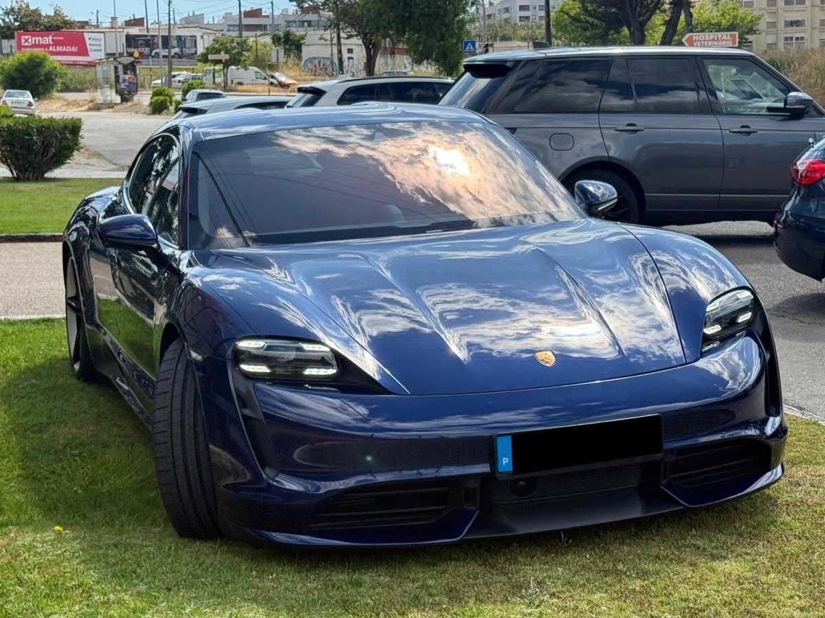 porsche-taycan-2020-eletrico-0cc