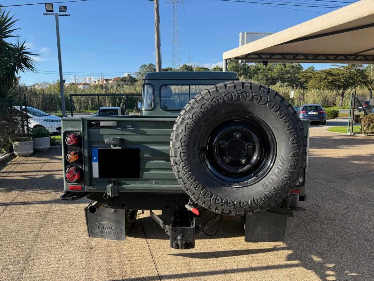 land-rover-defender-2011-diesel-2402cc