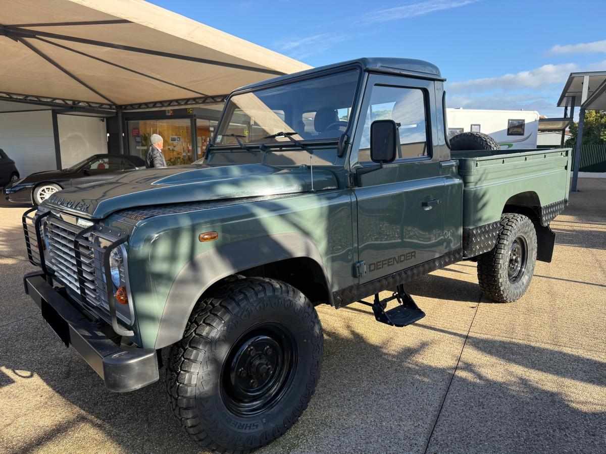 land-rover-defender-2011-diesel-2402cc