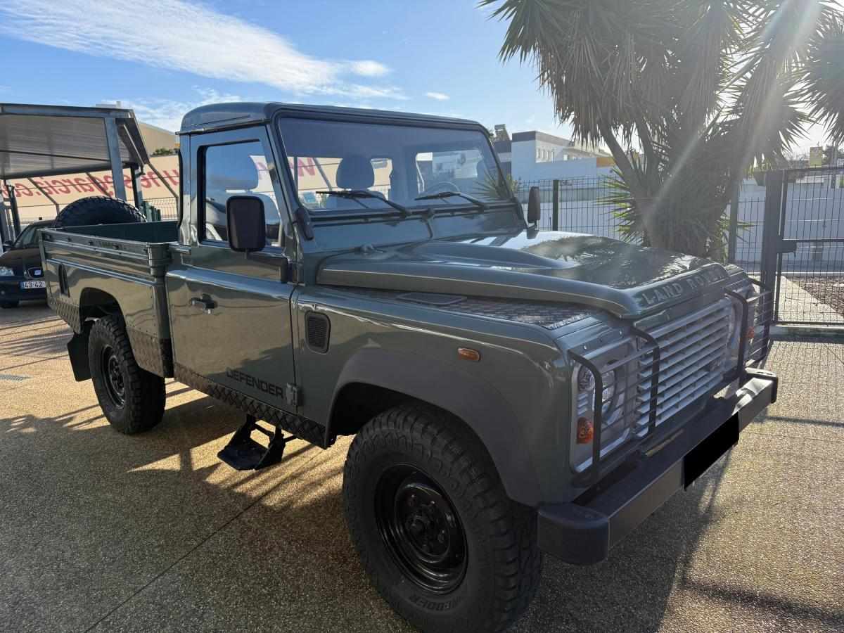 land-rover-defender-2011-diesel-2402cc