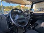 land-rover-defender-2011-diesel-2402cc