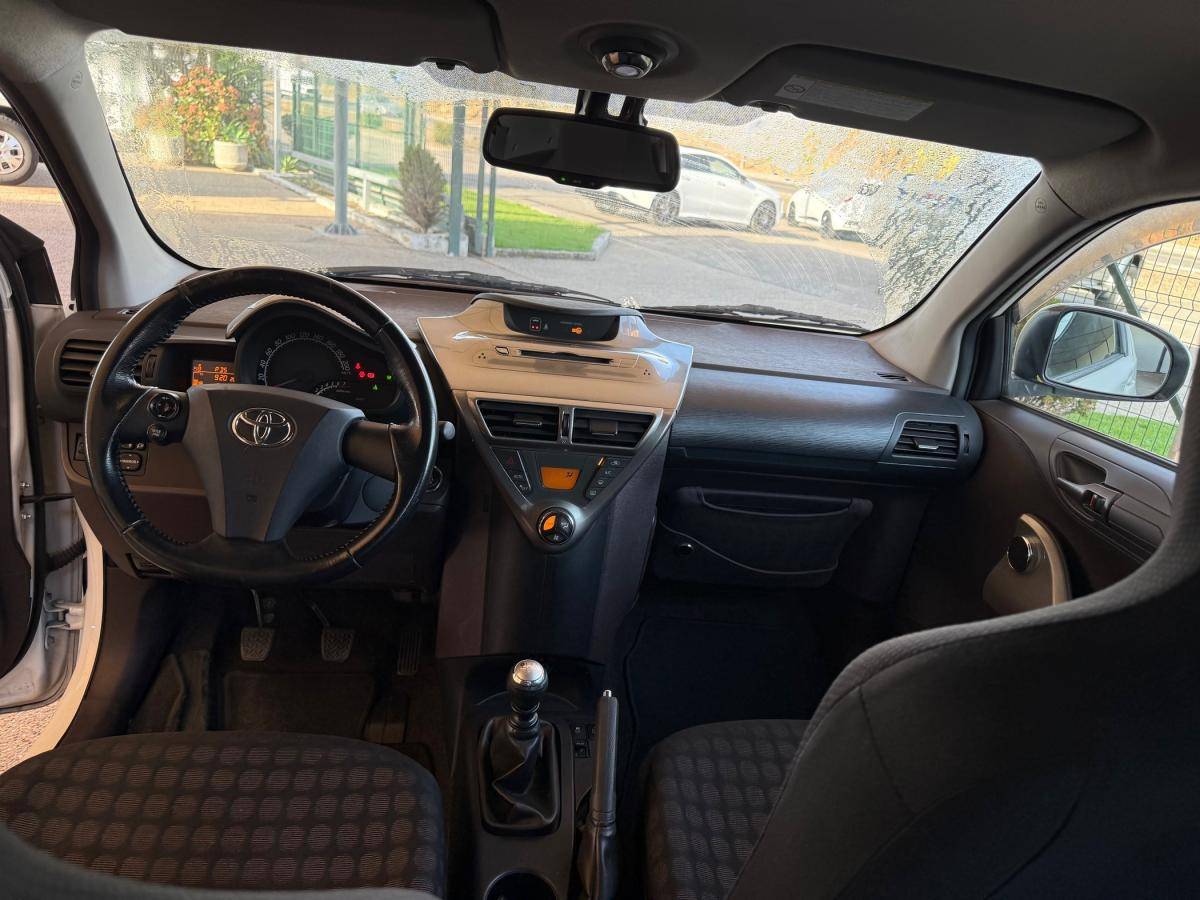 toyota-iq-2010-gasolina-1329cc