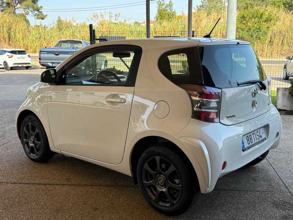 toyota-iq-2010-gasolina-1329cc