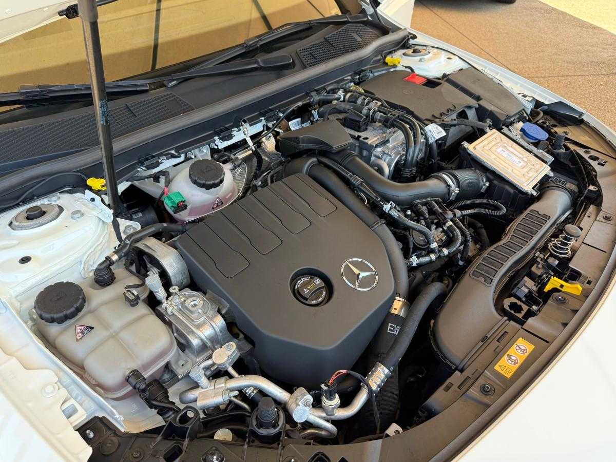 mercedes-benz-cla-2022-hibrido-a-gasolina-1332cc