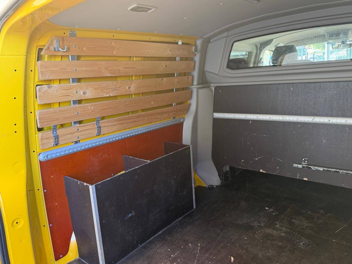 volkswagen-transporter-2015-diesel-1968cc