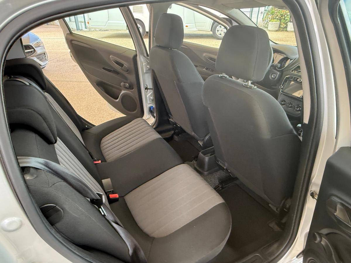 fiat-punto-2018-gasolina-1242cc