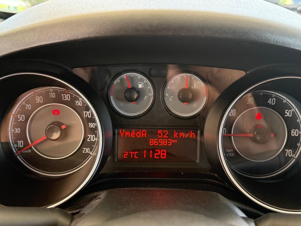 fiat-punto-2018-gasolina-1242cc