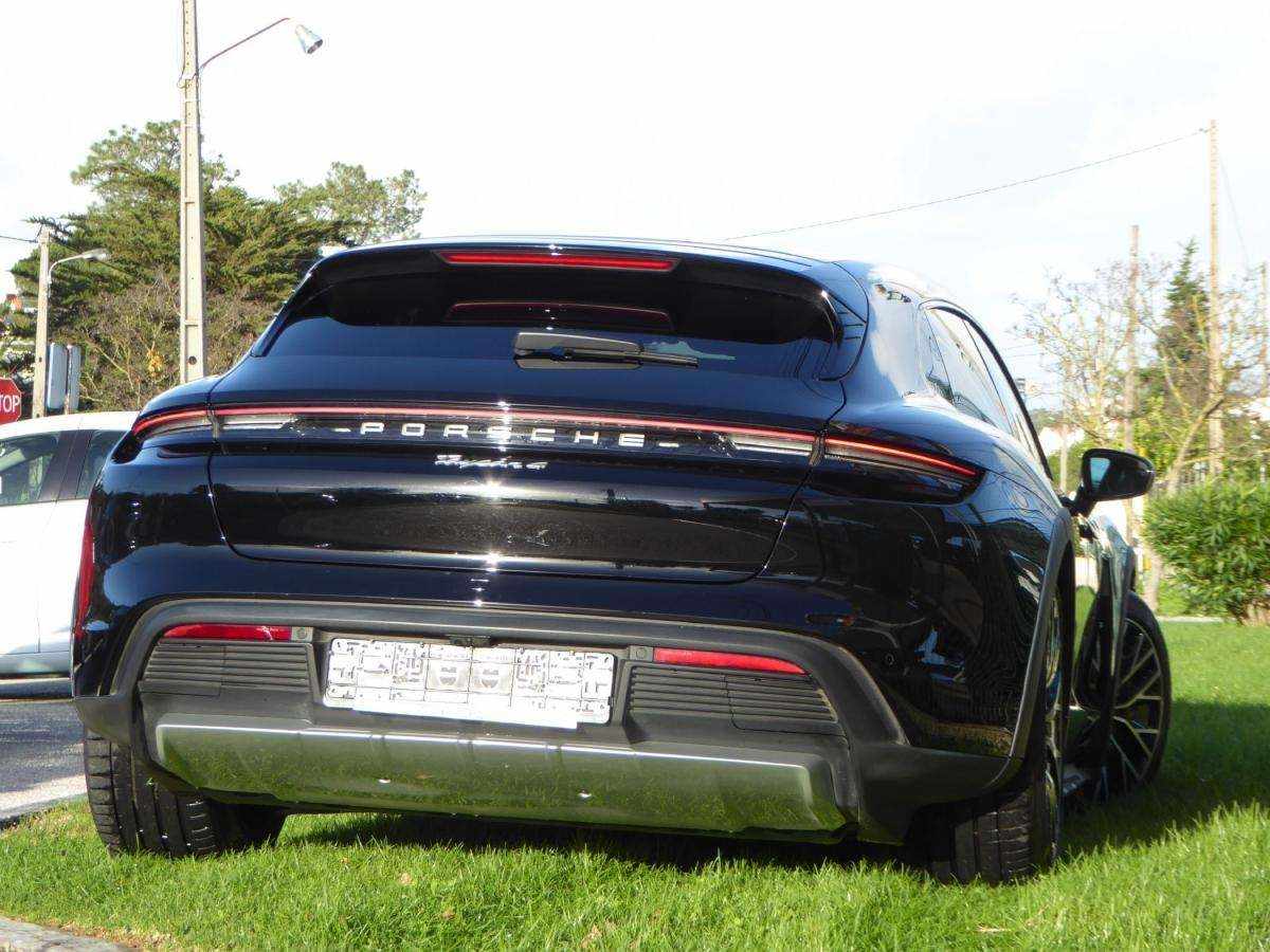 porsche-taycan-2022-eletrico-0cc