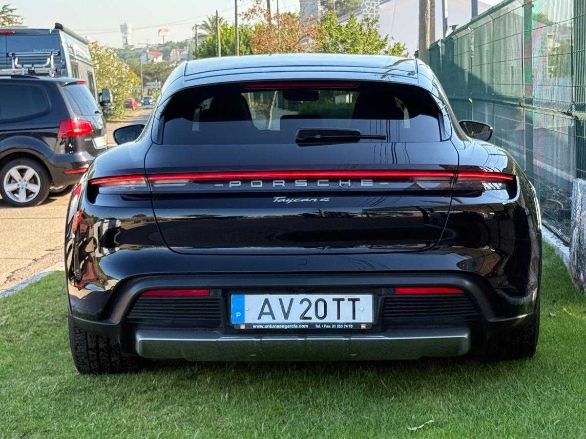 porsche-taycan-2022-eletrico-0cc