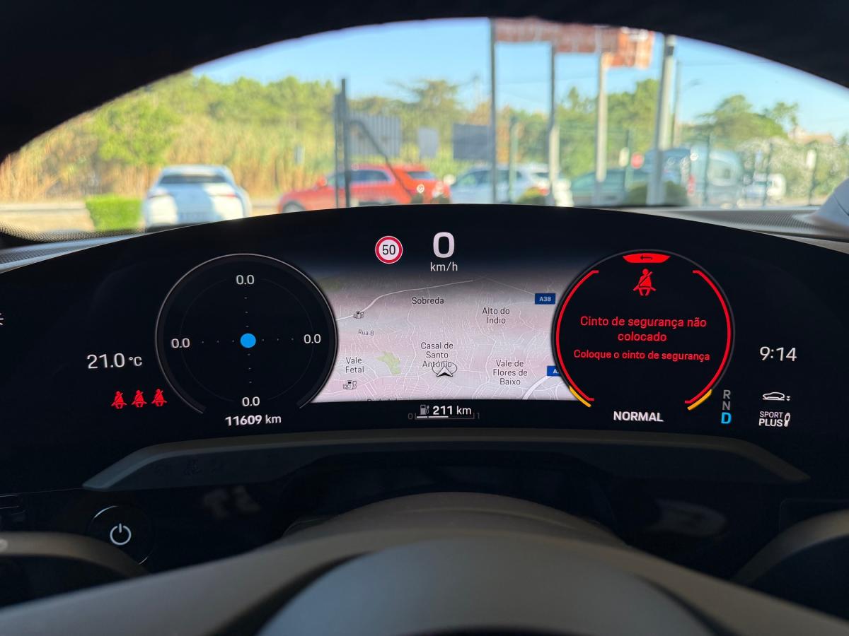 porsche-taycan-2022-eletrico-0cc