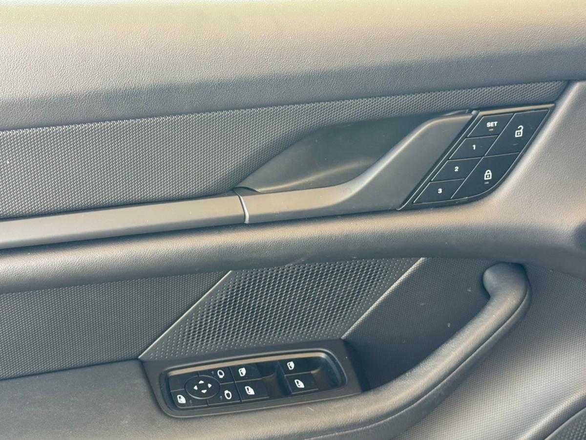 porsche-taycan-2022-eletrico-0cc