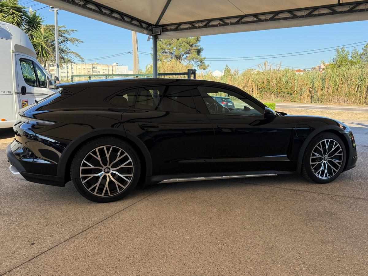 porsche-taycan-2022-eletrico-0cc