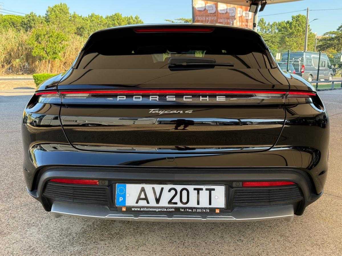 porsche-taycan-2022-eletrico-0cc