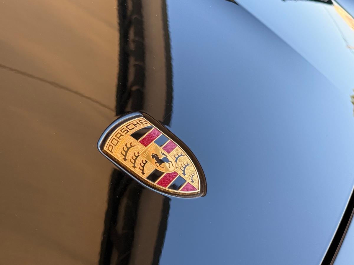 porsche-taycan-2022-eletrico-0cc