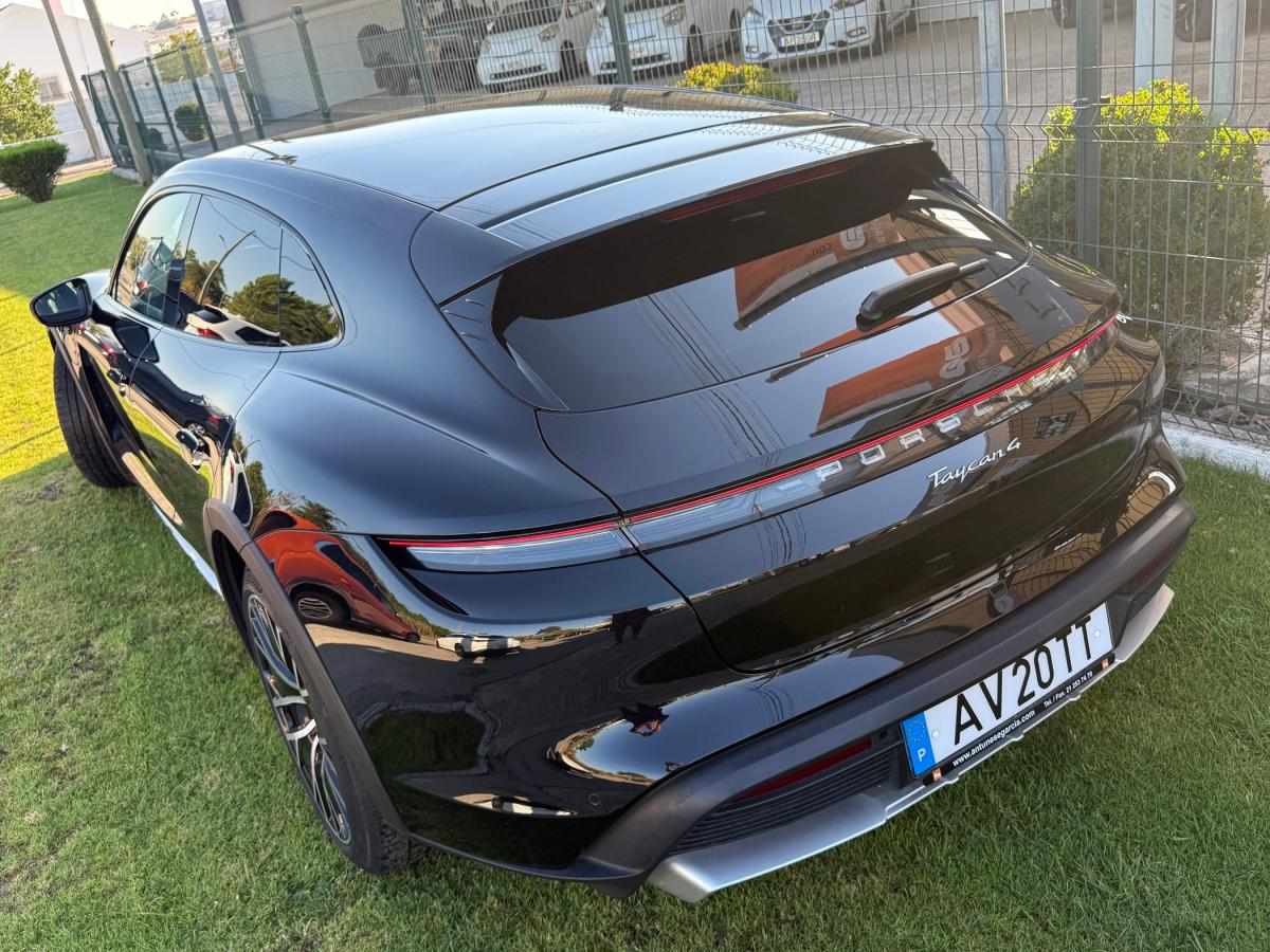 porsche-taycan-2022-eletrico-0cc