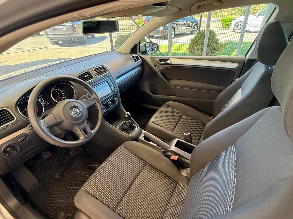 volkswagen-golf-2010-diesel-1598cc