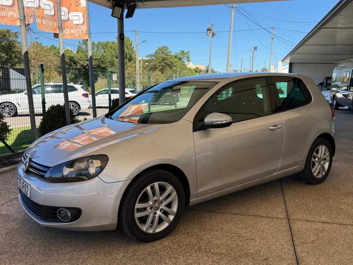 volkswagen-golf-2010-diesel-1598cc