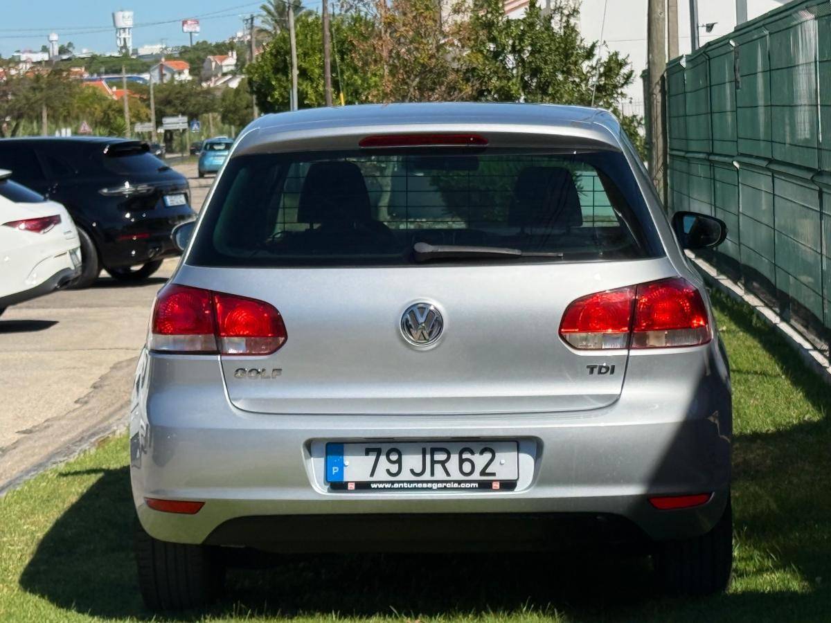 volkswagen-golf-2010-diesel-1598cc