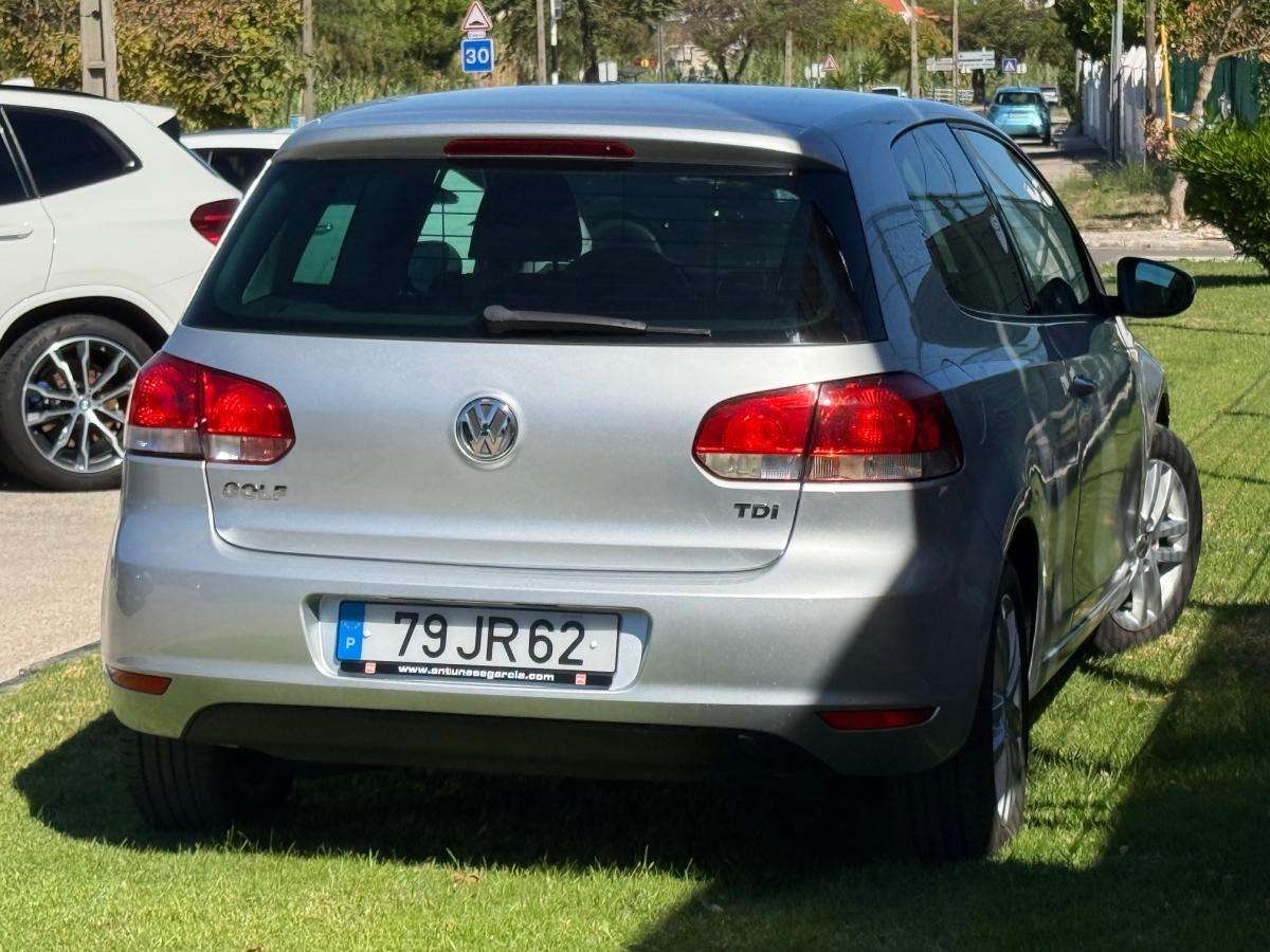volkswagen-golf-2010-diesel-1598cc