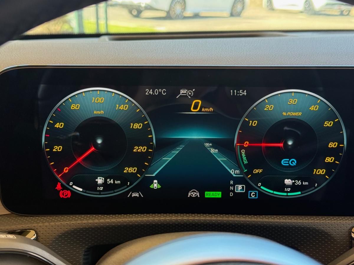 mercedes-benz-classe-a-2020-hibrido-a-gasolina-1332cc