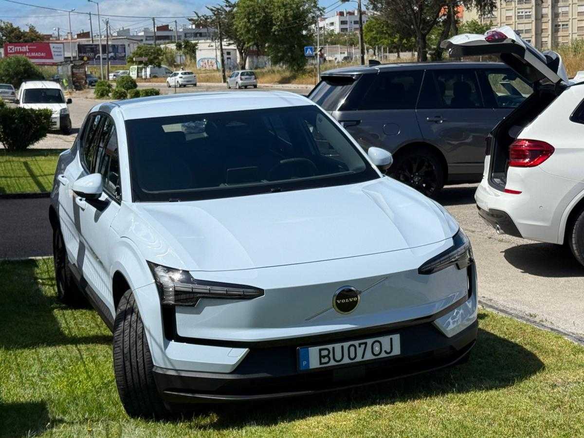 volvo-ex30-2025-eletrico-0cc