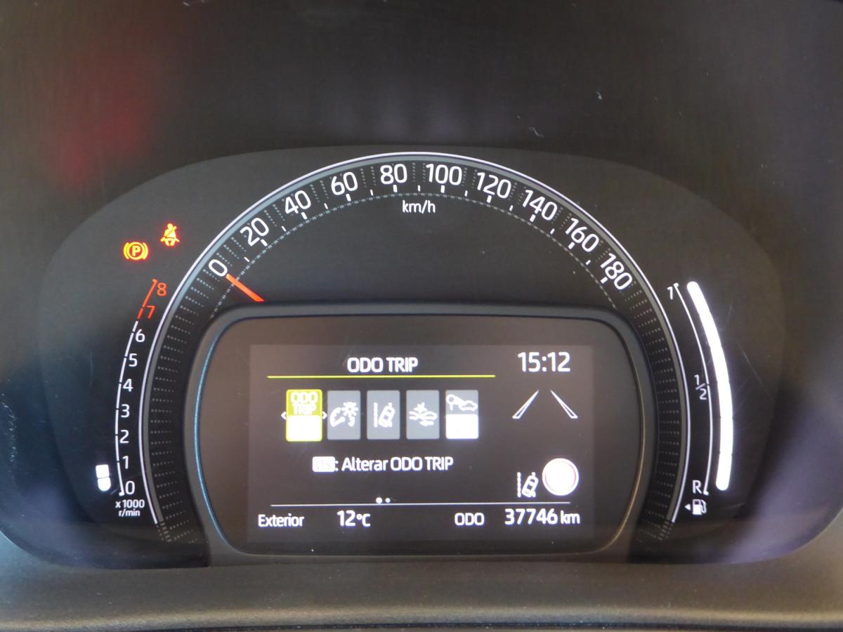 toyota-aygo-x-2023-gasolina-998cc