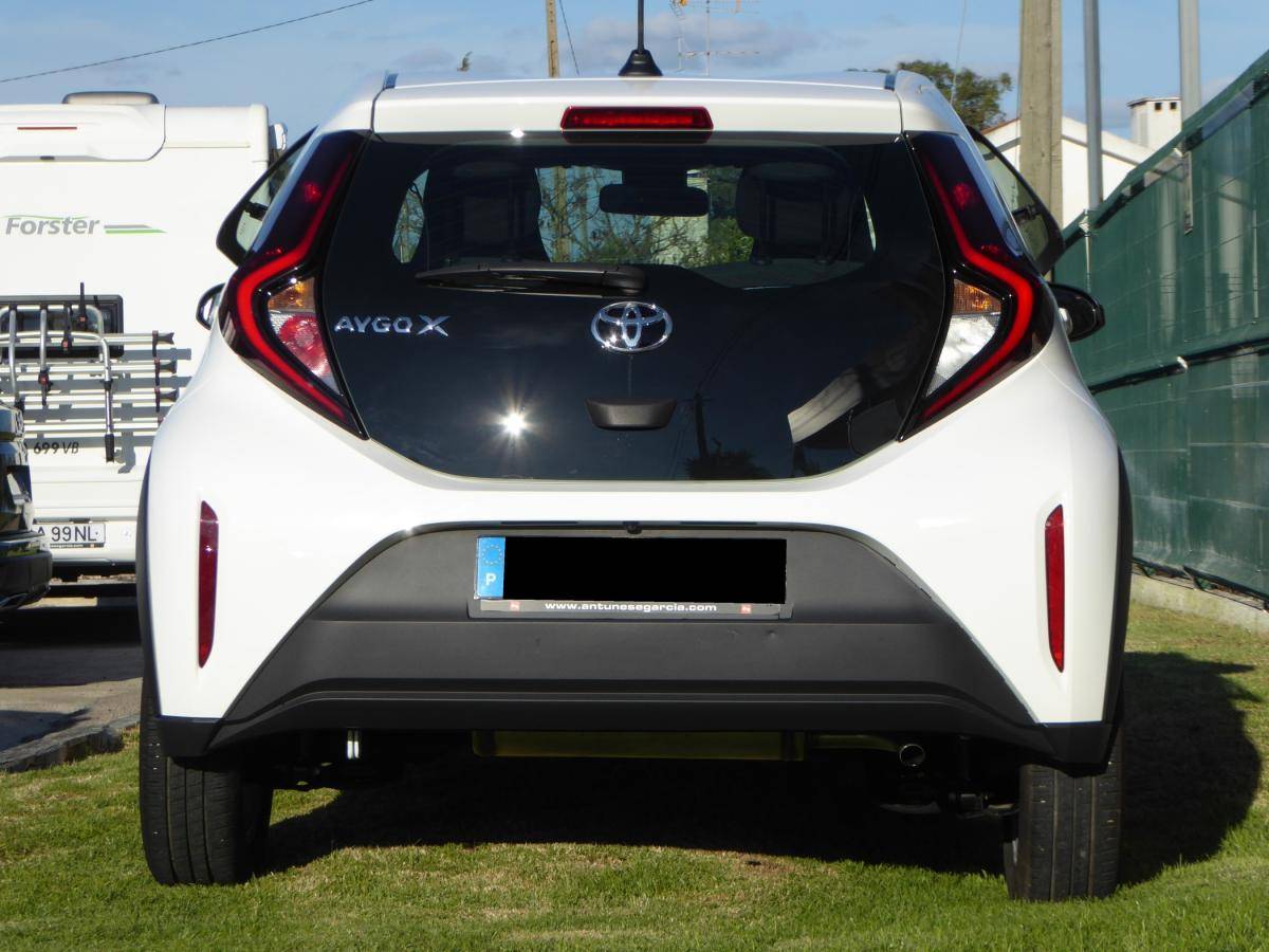 toyota-aygo-x-2023-gasolina-998cc