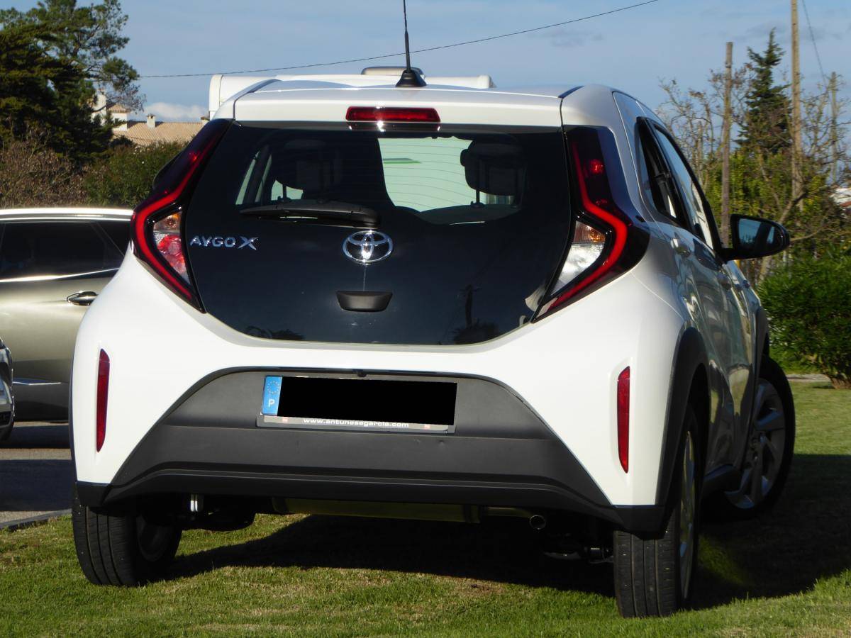 toyota-aygo-x-2023-gasolina-998cc
